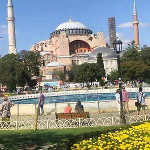  Oda ve Kahvaltı Martı