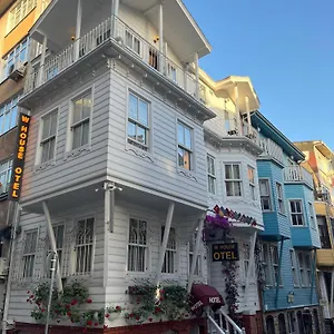 Kadikoey White House Hotel