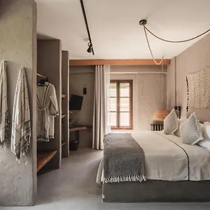 https://hotel-nish-alacati.aegeanhotels.net