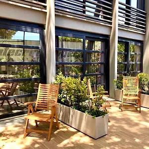 https://royal-tennis-club.1costadelsol.com