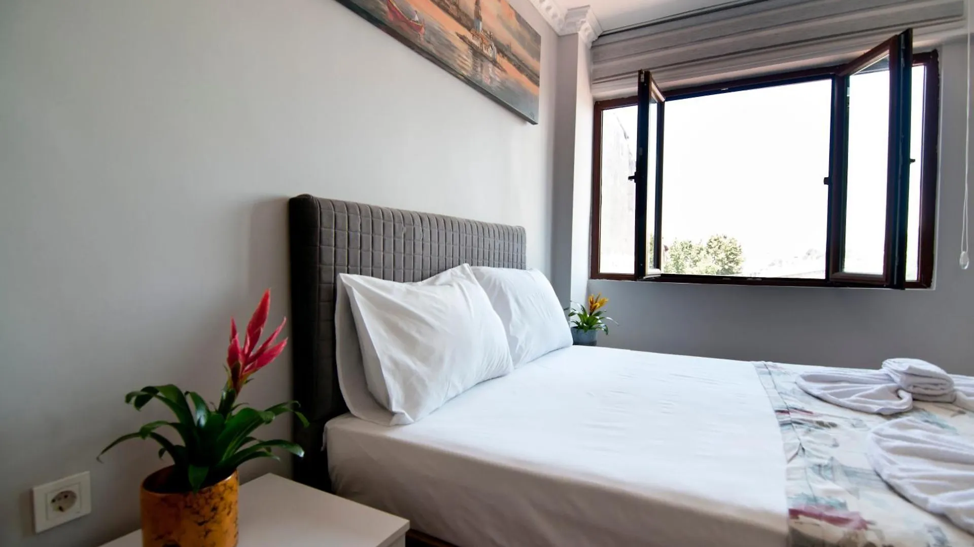 Terrace Inci Hotel Istanbul Turkey